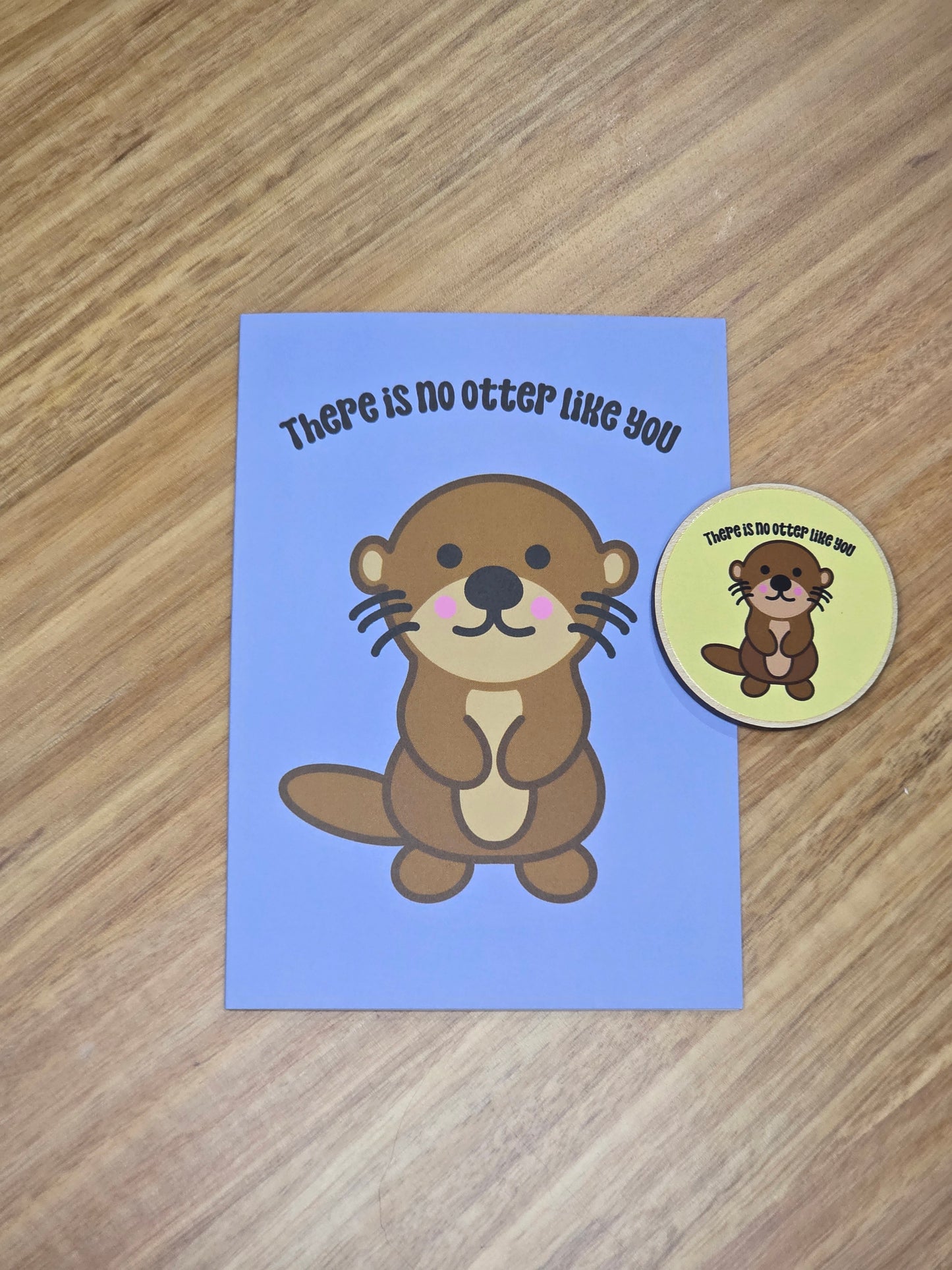 Otter eco-card and wooden magnet set