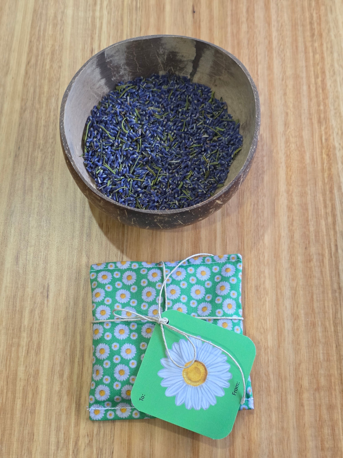 White flower naturally scented sachet